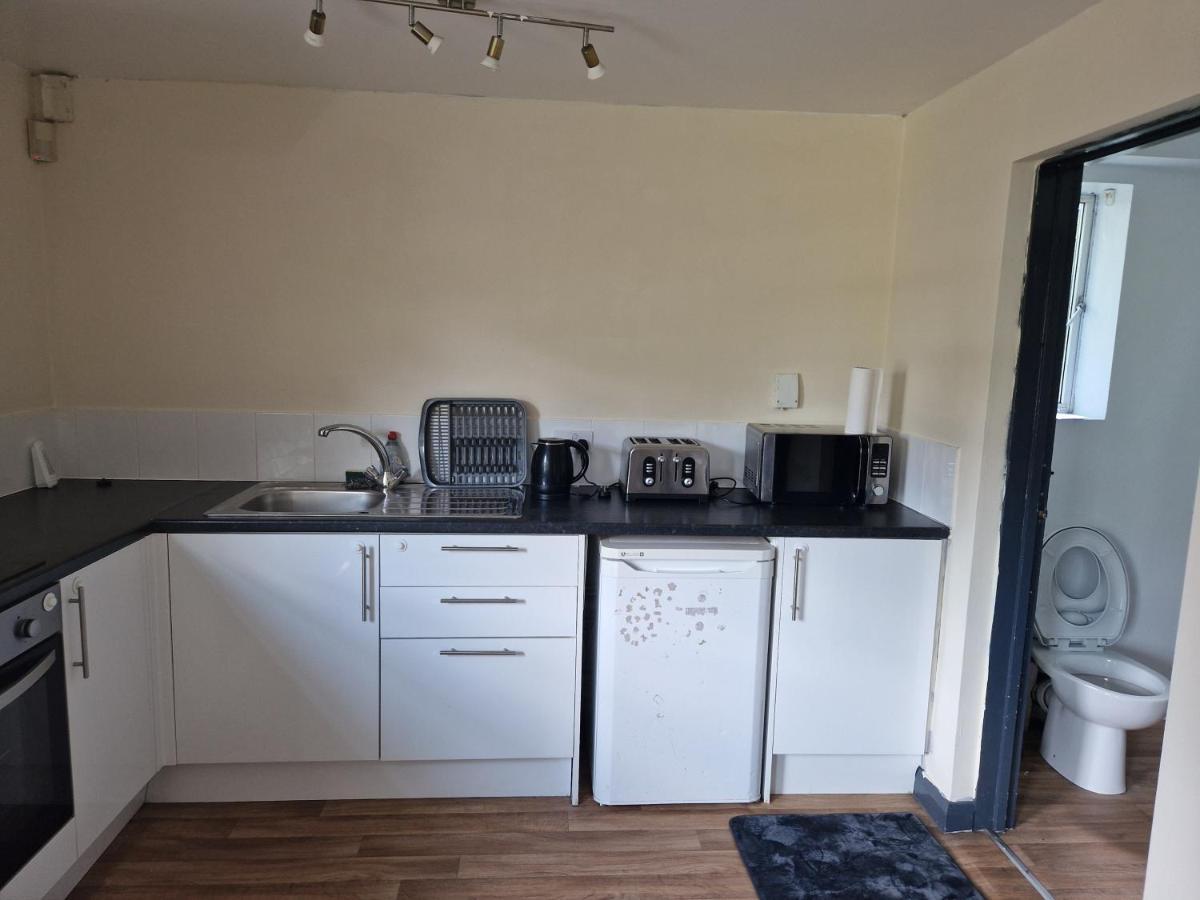 Maidstone Heights III - 1 Bedroom In Maidstone! Dış mekan fotoğraf